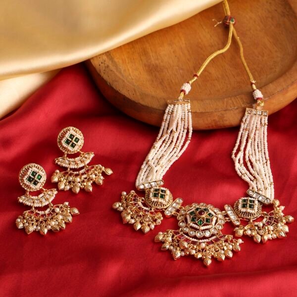 Multicolour Gold Plated Alloy Studded Necklace Set