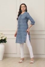 Indigo Blue Geometric Printed Straight Kurta - Image 3