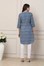 Indigo Blue Geometric Printed Straight Kurta - Image 4
