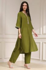 Olive Green Dyed Straight Kurta Set - Image 6