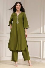 Olive Green Dyed Straight Kurta Set - Image 7